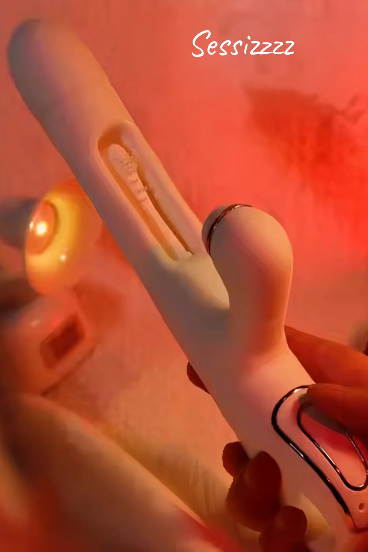 Erotikcim - Titreşimli, Dil Çırpma ve Vakumlu 3 ü 1 Arada Soft Yüzeyli Muzip Vibratör